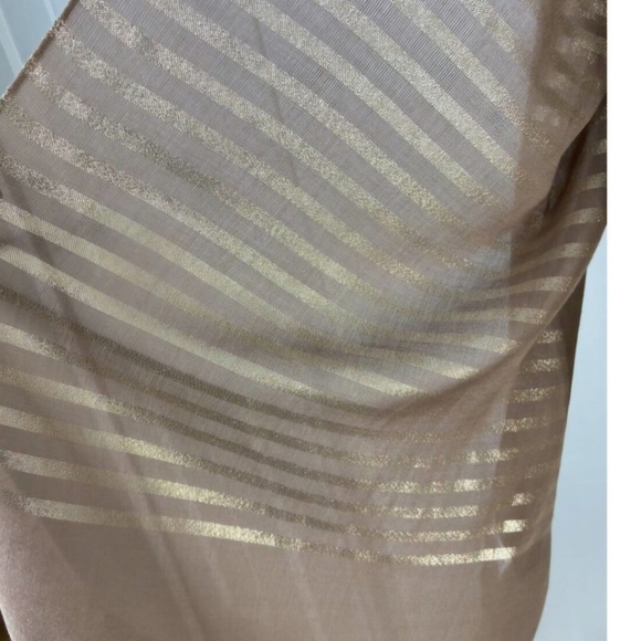 Elegant Striped Scarf in Gold and Brown - Picture 2 of 3